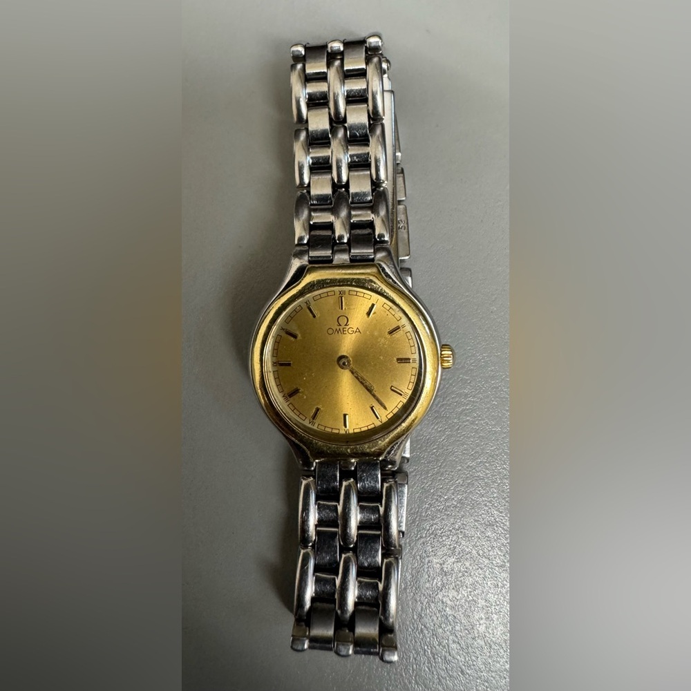 Vintage Omega Women’s Gold-Plated Watch | Original Box | Swiss Made